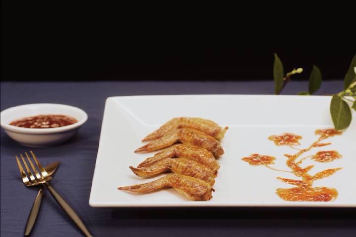 Trailer - Cánh Gà Ướp Dầu Hào